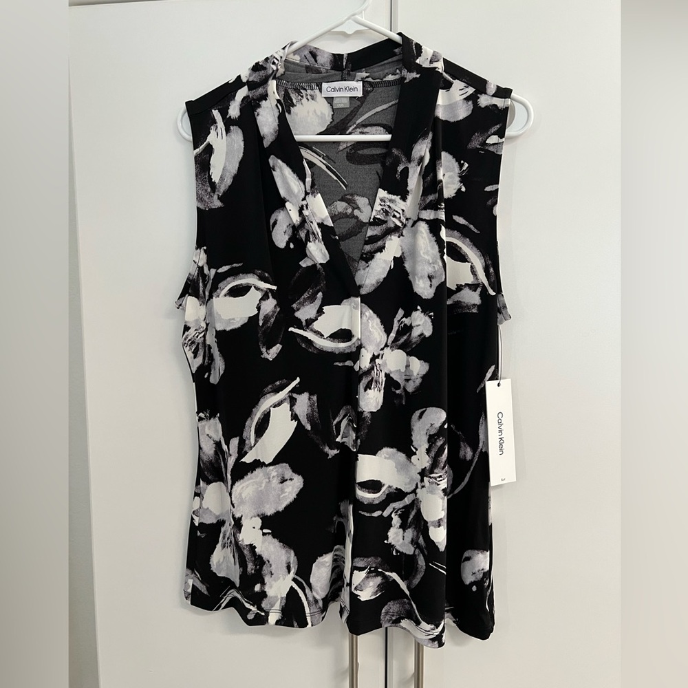 Calvin Klein Black and White Sleeveless Blouse Sz L